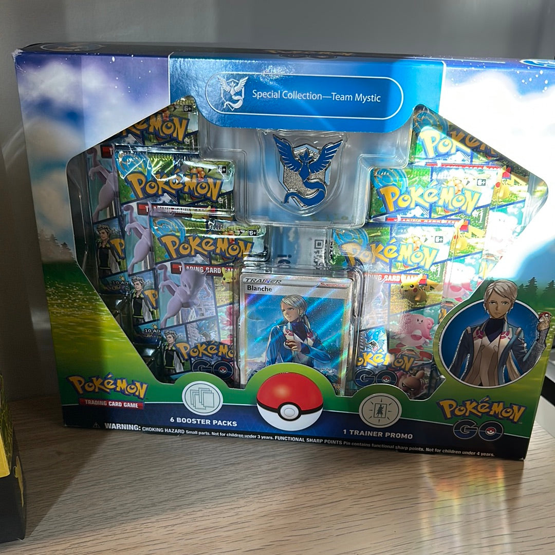 Pokémon Go Special Collection Box Mystic